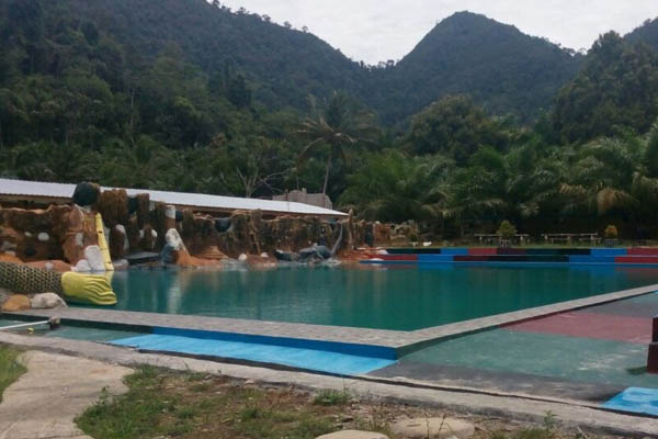 kolam renang sendang biru kolam renang sendang biru